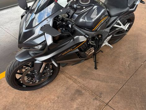 HONDA CBR 650 R