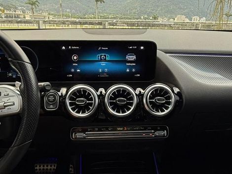Mercedes GLA 200 AMG Line 1.3 16V TB Aut.