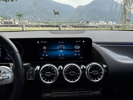 Mercedes GLA 200 AMG Line 1.3 16V TB Aut.