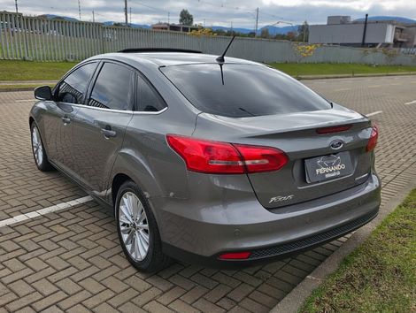Ford Focus 2.0 16V/SE/SE Plus Flex 5p Aut.