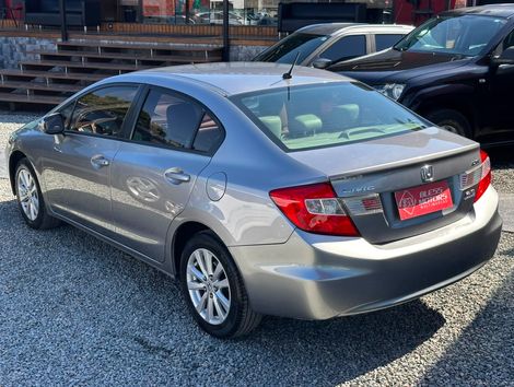 Honda Civic Sedan LXR 2.0 Flexone 16V Aut. 4p