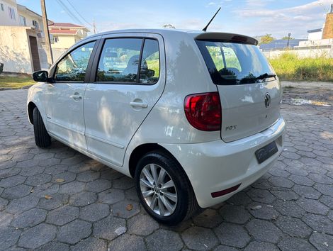 VolksWagen Fox 1.6 Mi Total Flex 8V 5p