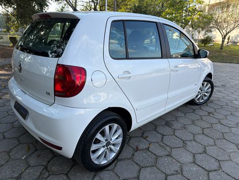 VolksWagen Fox 1.6 Mi Total Flex 8V 5p