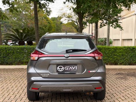 Nissan KICKS Play Sense 1.6 16V Flex Aut.