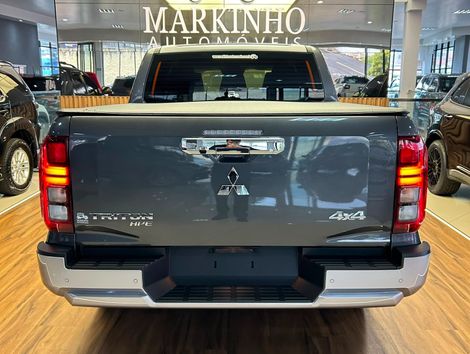 Mitsubishi Triton HPE 2.4 CD 4x4 TB Diesel Aut.