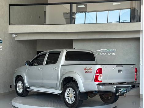 Toyota Hilux CD SRV D4-D 4x4 3.0 TDI Diesel Aut