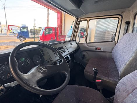 MERCEDES-BENZ 710/ 710 Plus 2p (diesel)