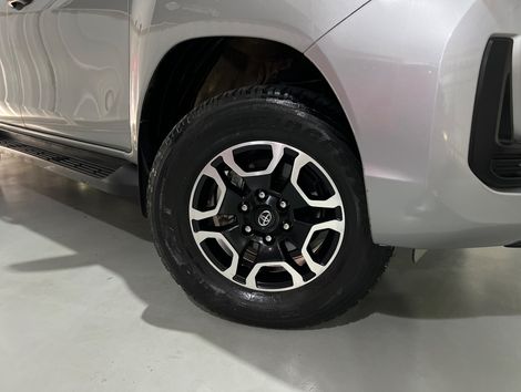 Toyota Hilux CD 4x4 2.8 Diesel Mec.
