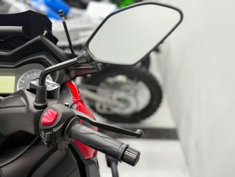 YAMAHA XMAX 250 ABS