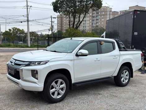 Mitsubishi L200 Triton Sport GLS 2.4 CD Diesel Aut.