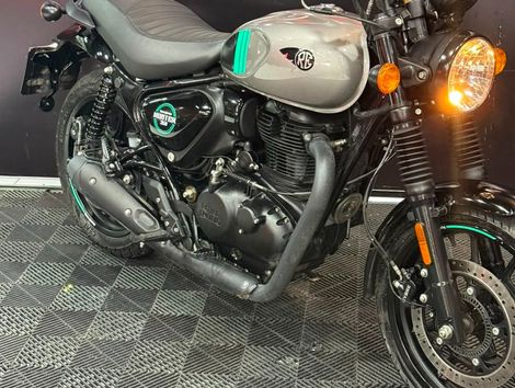 Royal Enfield Hunter 350 Dapper