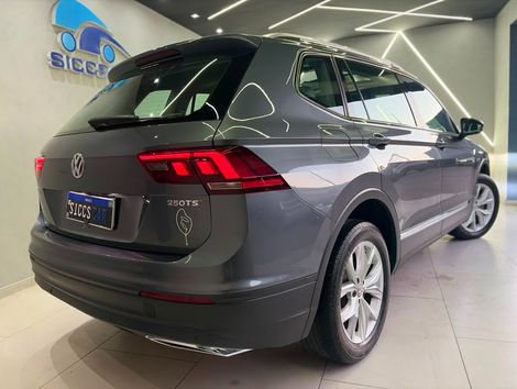VolksWagen TIGUAN Allspac Comf 250 TSI 1.4 Flex