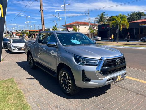 Toyota Hilux CD SRX 4x4 2.8 TDI 16V Diesel Aut.