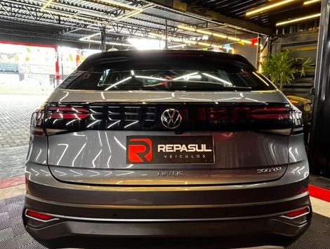 VolksWagen Nivus Highline 1.0 200 TSI Flex Aut.
