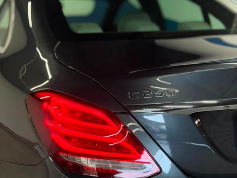 Mercedes C-250 Sport 2.0 16V 211cv Aut.
