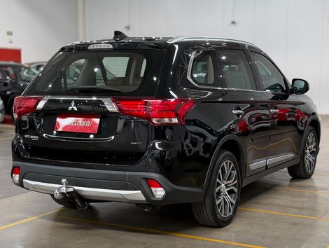 Mitsubishi OUTLANDER 2.2 165cv Diesel Aut.