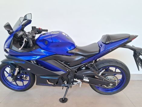YAMAHA YZF R-3 321/ABS