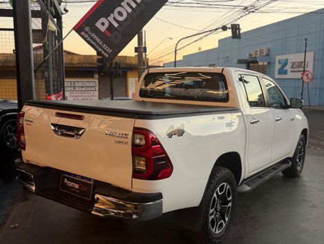 Toyota Hilux CD SRX 4x4 2.8 TDI 16V Diesel Aut.