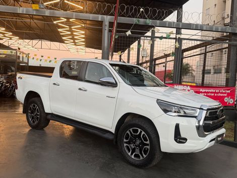 Toyota Hilux CD SRX 4x4 2.8 TDI 16V Diesel Aut.