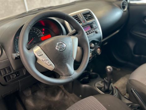 Nissan VERSA 1.0 12V FlexStart 4p Mec.