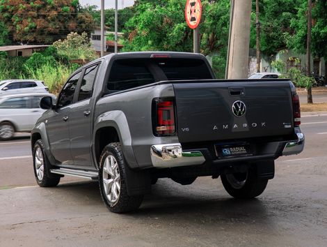 VolksWagen AMAROK Highline CD 3.0 4x4 TB Dies. Aut.