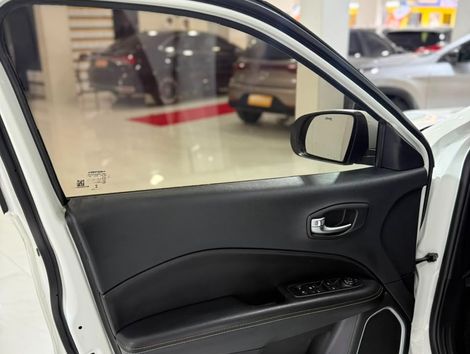 Jeep COMPASS LONGITUDE 2.0 4x2 Flex 16V Aut.