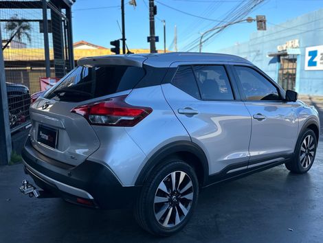 Nissan KICKS SL 1.6 16V FlexStar 5p Aut.