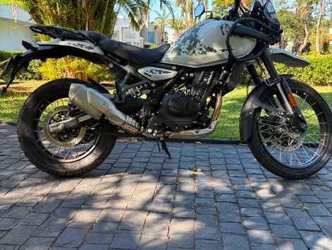 Royal Enfield Himalayan 450 Top