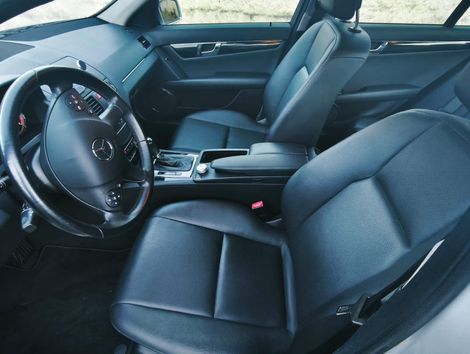 Mercedes C-180 CGI Classic 1.8 16V 156cv Aut.