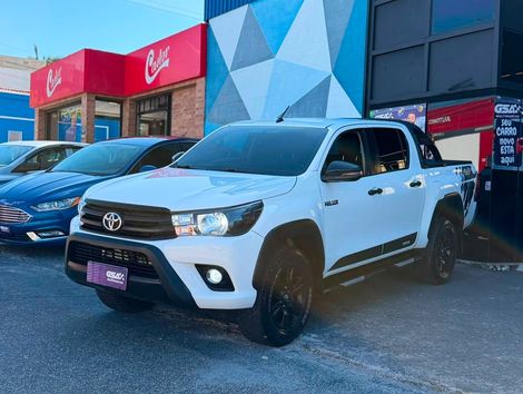 Toyota Hilux CD SR CHALL. 4x4 2.8 TDI Dies Aut.