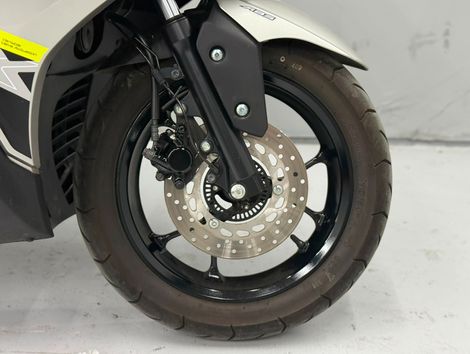 YAMAHA AEROX CONNECTED ABS