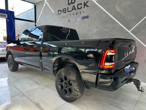 RAM 2500 LARAM. 6.7 NIGHT ED. TB CD 4x4 Die.
