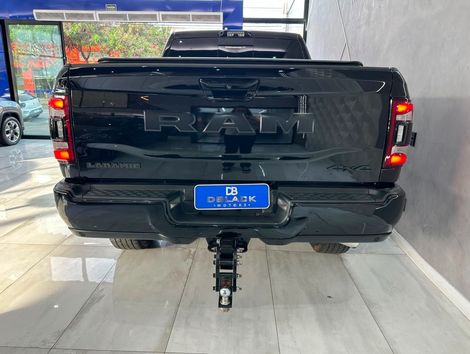 RAM 2500 LARAM. 6.7 NIGHT ED. TB CD 4x4 Die.