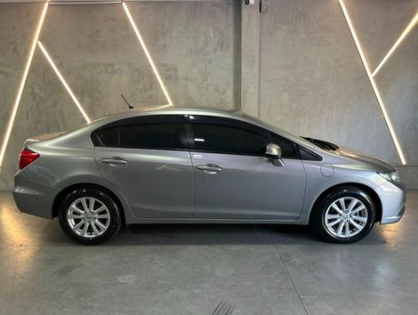 Honda Civic Sedan LXS 1.8/1.8 Flex 16V Aut. 4p