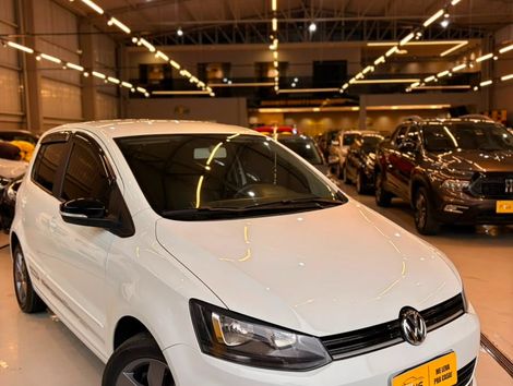 VolksWagen Fox Connect 1.6 Flex 8V 5p
