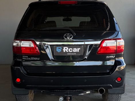 Toyota Hilux SW4 SRV D4-D 4x4 3.0 TDI Dies. Aut