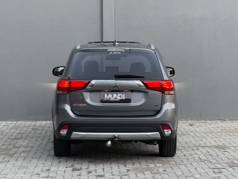 Mitsubishi OUTLANDER 2.2 165cv Diesel Aut.