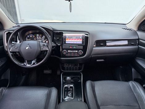 Mitsubishi OUTLANDER 2.2 165cv Diesel Aut.
