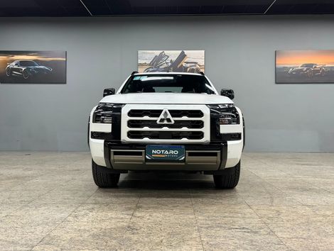 Mitsubishi Triton Katana 2.4 CD 4x4 TB Diesel Aut.