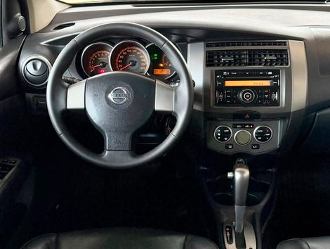 Nissan LIVINA GRAND SL 1.8 16V Flex Fuel Aut.