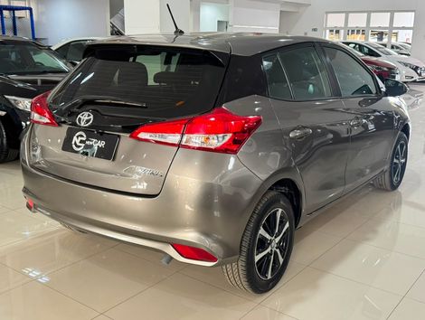 Toyota YARIS XL Live 1.3 Flex 16V 5p Aut.