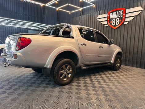 Mitsubishi L200 Triton HPE 3.5 CD V6 24V Flex Aut.
