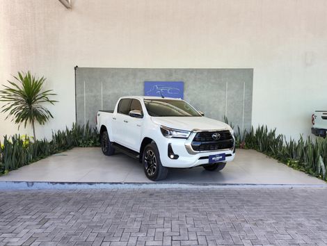 Toyota Hilux CD SRX 4x4 2.8 TDI 16V Diesel Aut.
