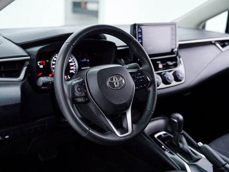 Toyota Corolla GLi 2.0 16V Flex Aut.
