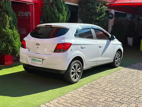 Chevrolet ONIX HATCH LTZ 1.4 8V FlexPower 5p Mec.