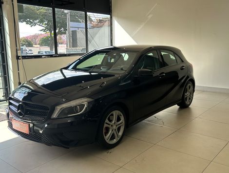 Mercedes Classe A 200 1.6 TB 16V Urban 156cv Aut.
