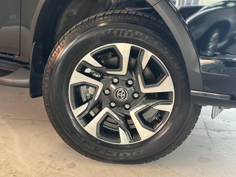 Toyota Hilux SW4 SRX Plat. 4x4 2.8 TB Die. Aut.