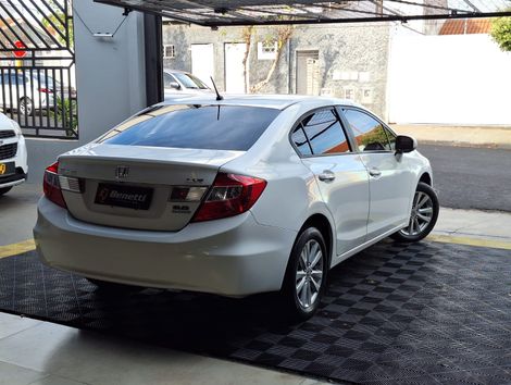 Honda Civic Sedan LXR 2.0 Flexone 16V Aut. 4p