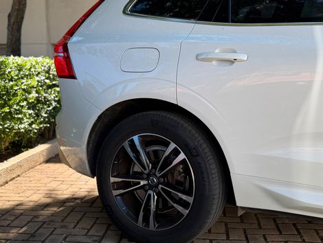 Volvo XC 60 T-8 MOMENTUM 2.0 (Híbrido)