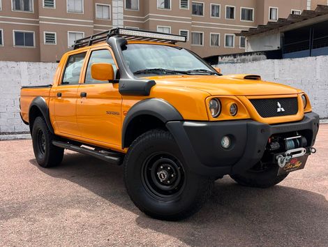Mitsubishi L200 Savana 2.5 4x4 121cv CD DTI  Dies.